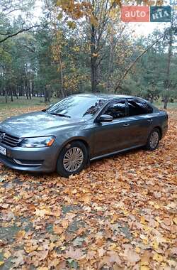 Седан Volkswagen Passat 2015 в Кропивницком