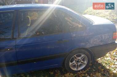 Седан Volkswagen Passat 1989 в  фото 4 Седан Volkswagen Passat 1989 в