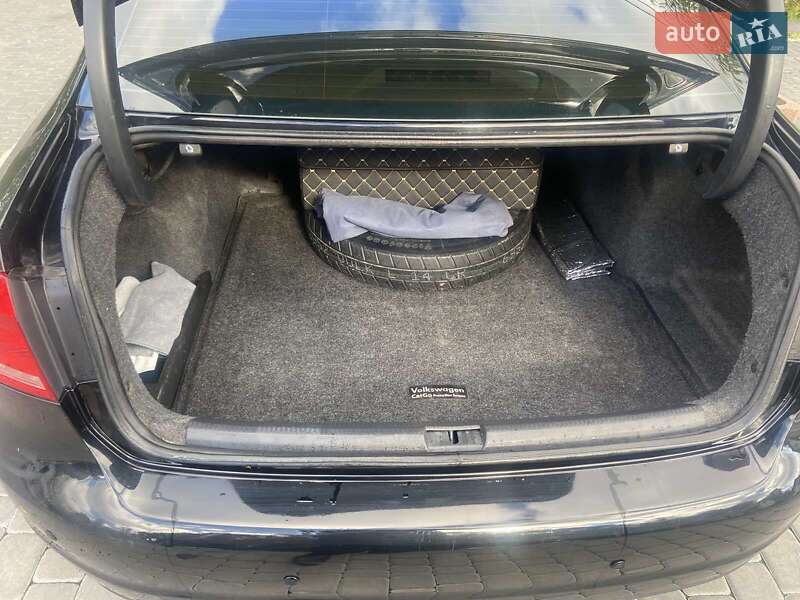 Седан Volkswagen Passat 2013 в Бобрке