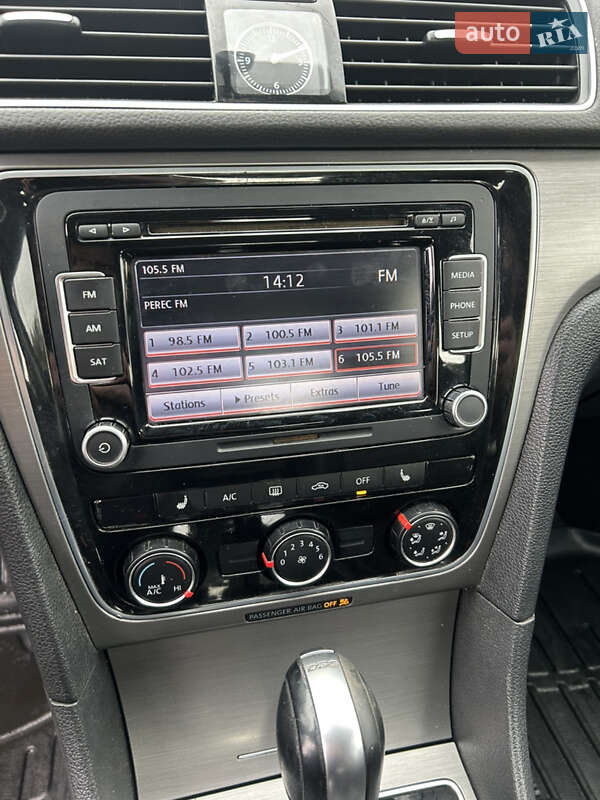 Седан Volkswagen Passat 2015 в Киеве