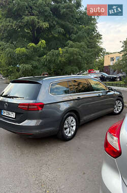 Универсал Volkswagen Passat 2015 в 
