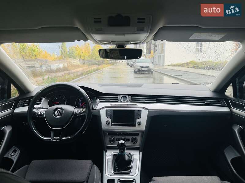 Універсал Volkswagen Passat 2015 в Білогородці