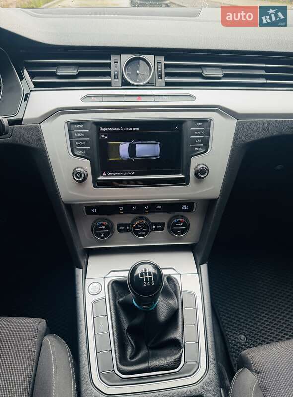 Універсал Volkswagen Passat 2015 в Білогородці