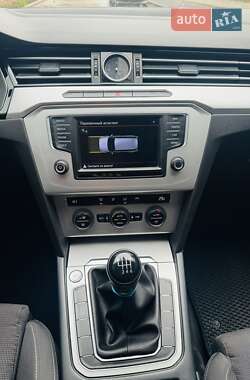 Универсал Volkswagen Passat 2015 в 
