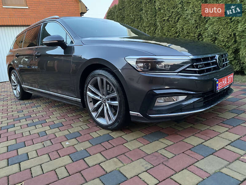 Универсал Volkswagen Passat 2021 в Луцке