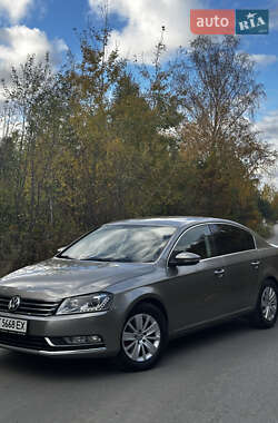Седан Volkswagen Passat 2012 в 
