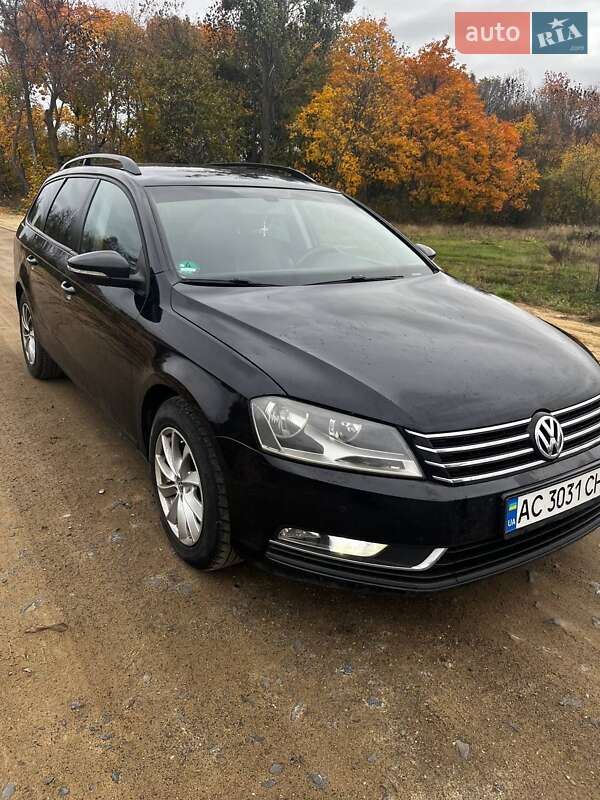 Volkswagen Passat 2011 Volkswagen Passat 2011