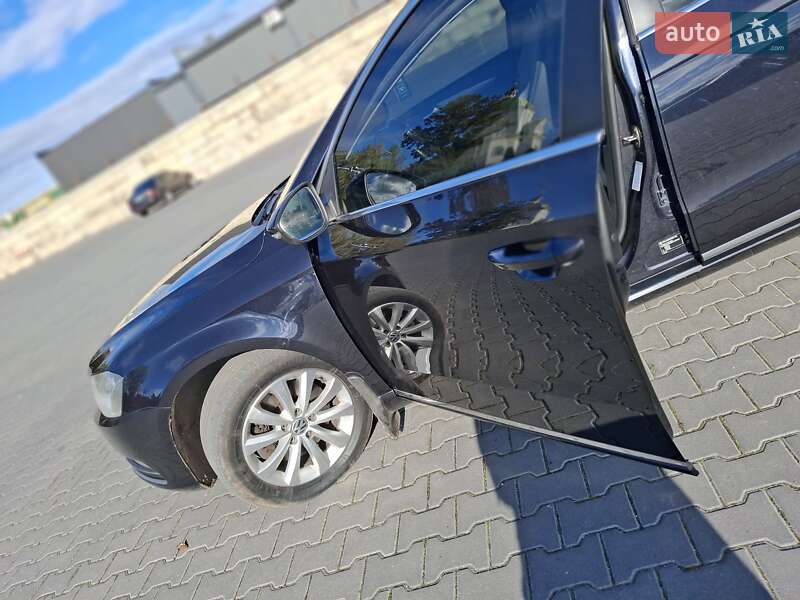 Универсал Volkswagen Passat 2012 в Тернополе