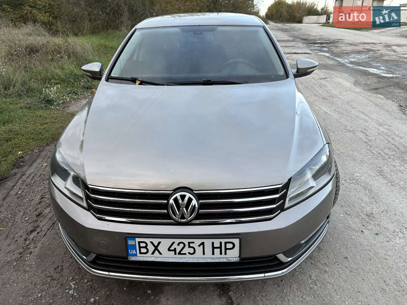 Седан Volkswagen Passat 2013 в Каменец-Подольском