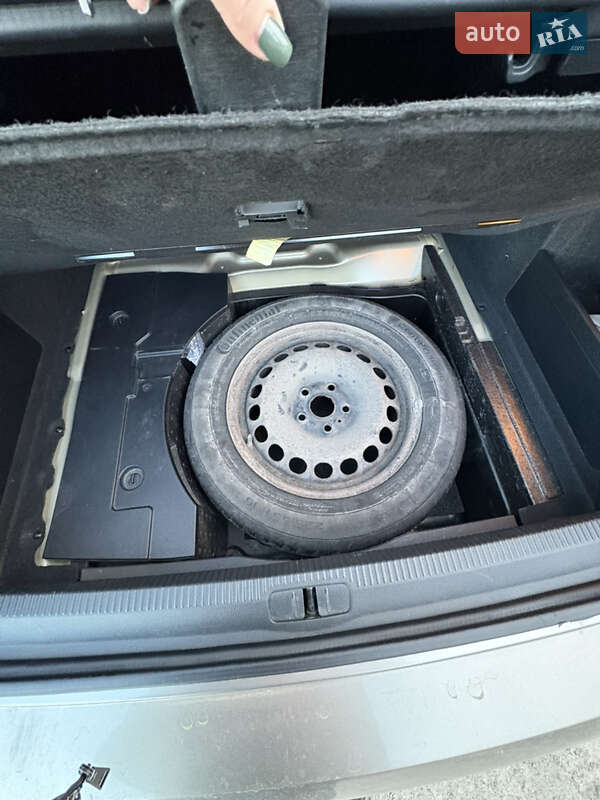 Седан Volkswagen Passat 2013 в Каменец-Подольском