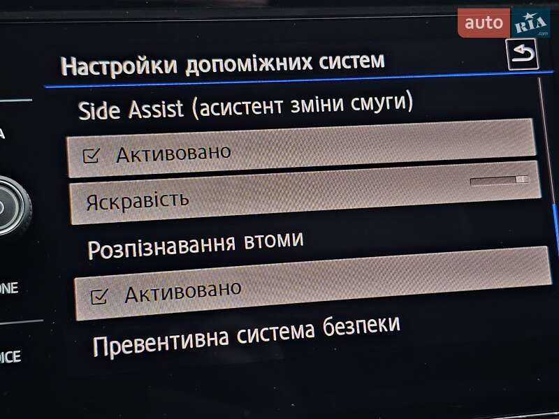 Седан Volkswagen Passat 2017 в Киеве фото 38 Седан Volkswagen Passat 2017 в Киеве