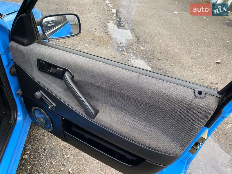 Универсал Volkswagen Passat 1991 в Вишневом фото 12 Универсал Volkswagen Passat 1991 в Вишневом