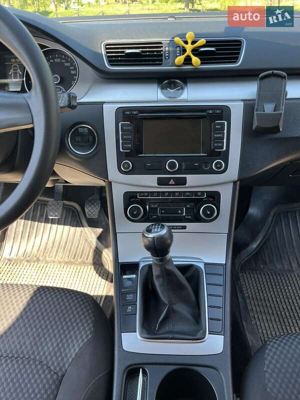 Універсал Volkswagen Passat 2010 в Полтаві фото 31 Універсал Volkswagen Passat 2010 в Полтаві