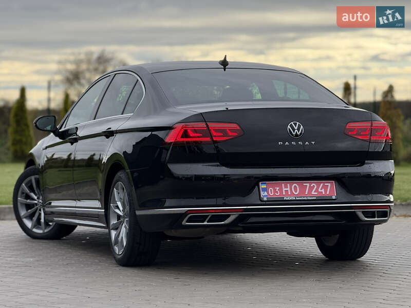 Седан Volkswagen Passat 2022 в Луцьку фото 64 Седан Volkswagen Passat 2022 в Луцьку