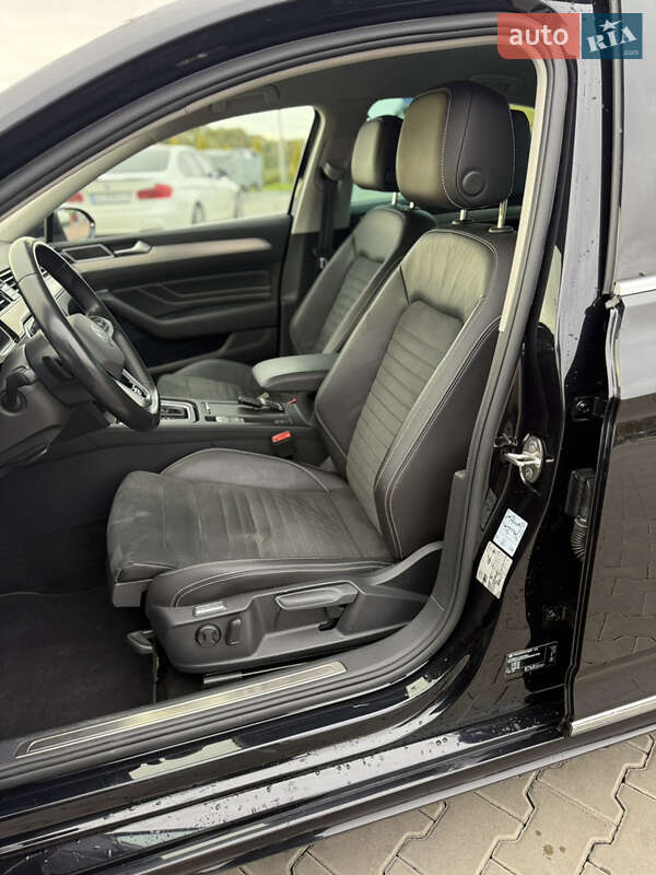 Седан Volkswagen Passat 2022 в Луцьку фото 78 Седан Volkswagen Passat 2022 в Луцьку