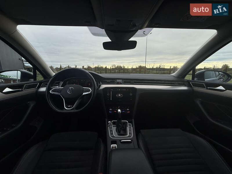 Седан Volkswagen Passat 2022 в Луцьку фото 134 Седан Volkswagen Passat 2022 в Луцьку