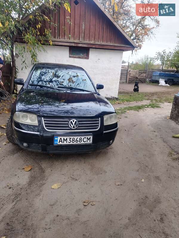 Седан Volkswagen Passat 2002 в Черкассах