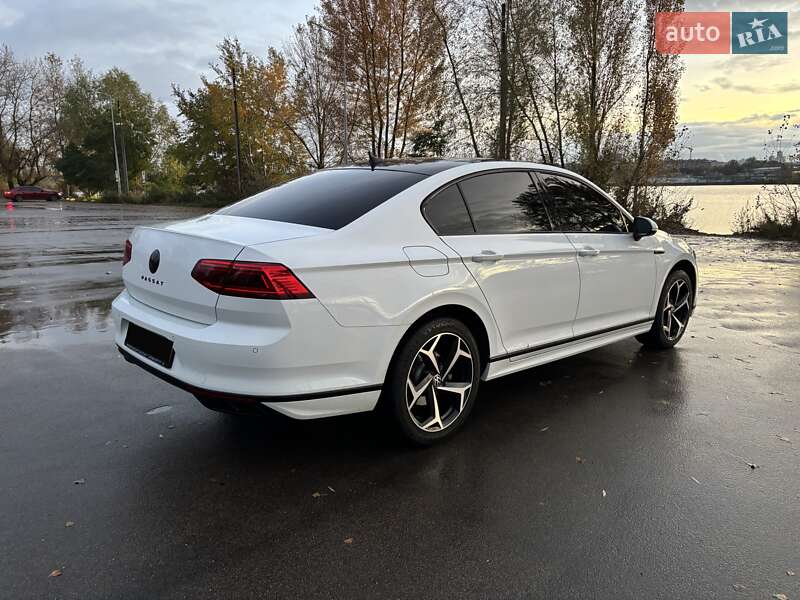 Седан Volkswagen Passat 2021 в Киеве фото 4 Седан Volkswagen Passat 2021 в Киеве