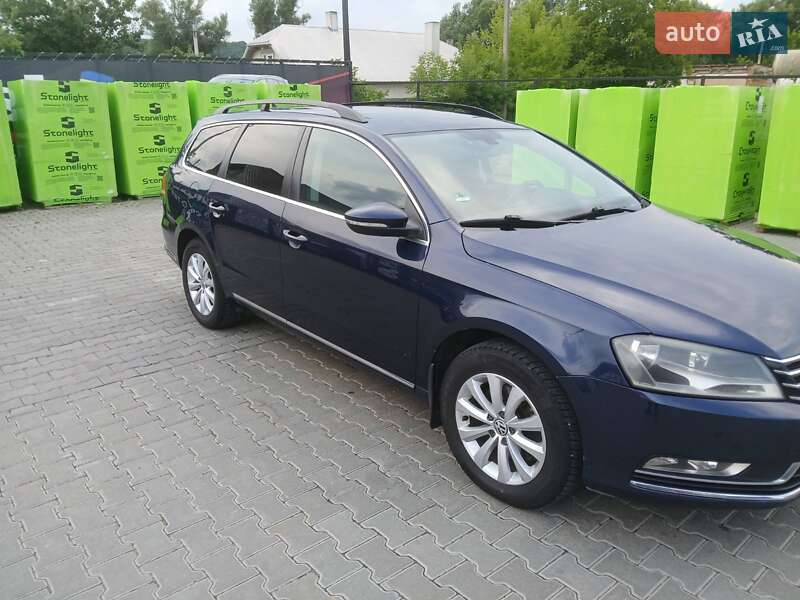 Volkswagen Passat 2011