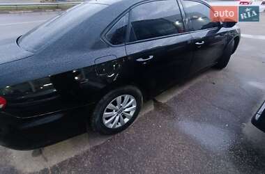 Седан Volkswagen Passat 2012 в 