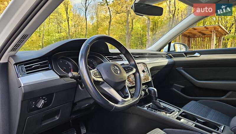 Универсал Volkswagen Passat 2020 в Бережанах
