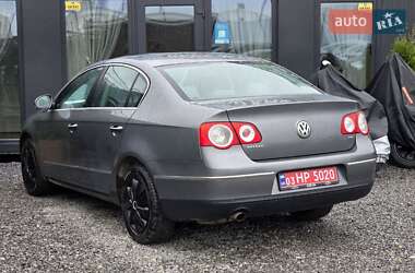 Седан Volkswagen Passat 2005 в 