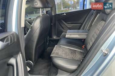 Седан Volkswagen Passat 2009 в 