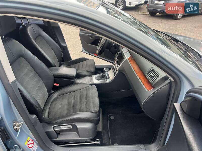 Седан Volkswagen Passat 2009 в Одессе