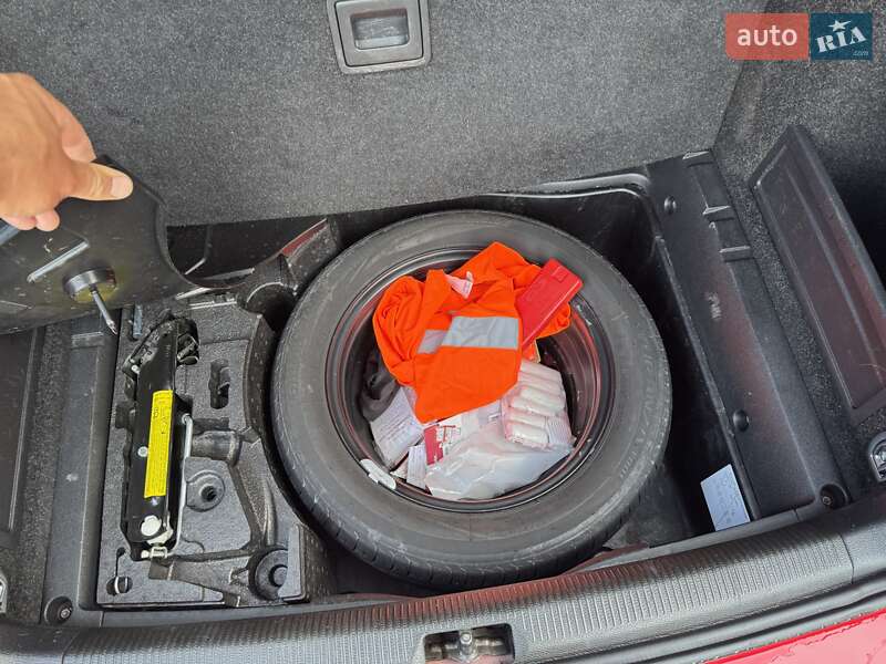 Универсал Volkswagen Passat 2012 в Луцке фото 24 Универсал Volkswagen Passat 2012 в Луцке