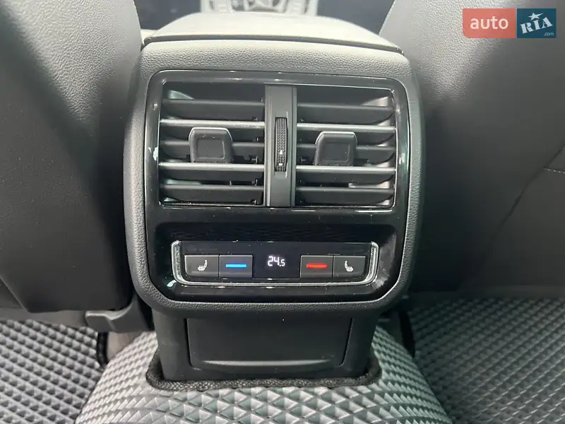 Volkswagen Passat 2018 VIN WVWZZZ3CZJE125604 фото оголошення 22 з 75