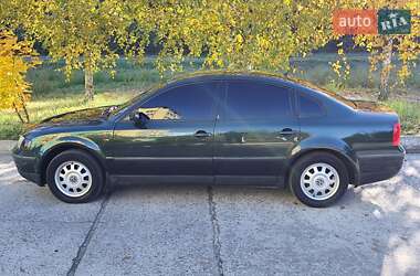 Седан Volkswagen Passat 1997 в 