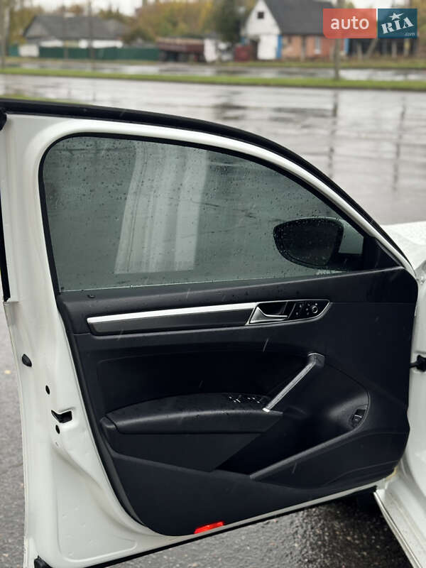 Седан Volkswagen Passat 2017 в Лубнах фото 25 Седан Volkswagen Passat 2017 в Лубнах