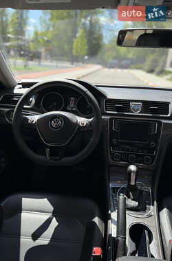 Седан Volkswagen Passat 2016 в 