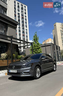 Седан Volkswagen Passat 2016 в 