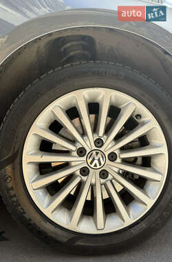Седан Volkswagen Passat 2016 в 