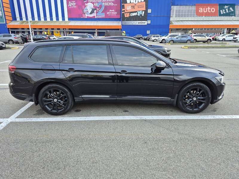 Універсал Volkswagen Passat 2015 в Києві фото 11 Універсал Volkswagen Passat 2015 в Києві
