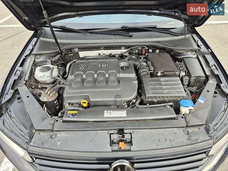Універсал Volkswagen Passat 2015 в Києві фото 22 Універсал Volkswagen Passat 2015 в Києві