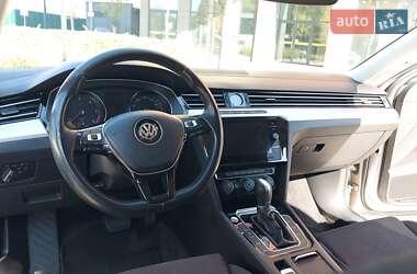 Седан Volkswagen Passat 2016 в 