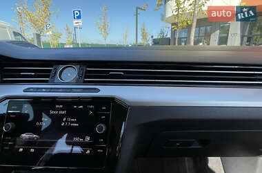 Седан Volkswagen Passat 2016 в 