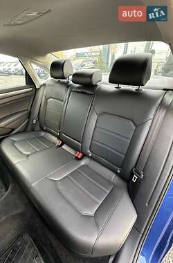 Седан Volkswagen Passat 2016 в 