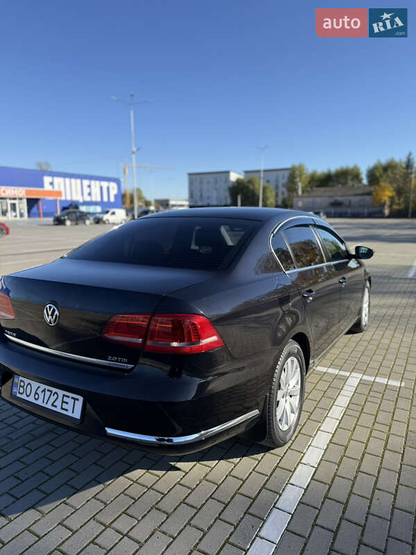 Седан Volkswagen Passat 2012 в Тернополе