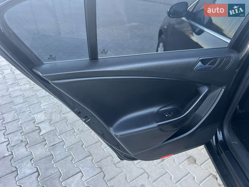 Седан Volkswagen Passat 2005 в Ивано-Франковске фото 17 Седан Volkswagen Passat 2005 в Ивано-Франковске