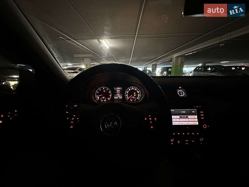 Седан Volkswagen Passat 2012 в Львове