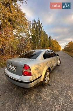 Седан Volkswagen Passat 2004 в  фото 17 Седан Volkswagen Passat 2004 в