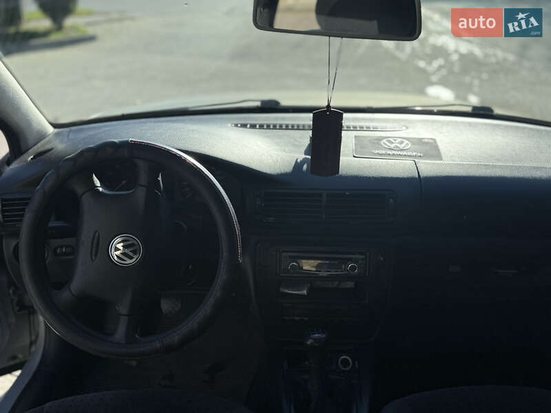 Универсал Volkswagen Passat 2000 в Ивано-Франковске