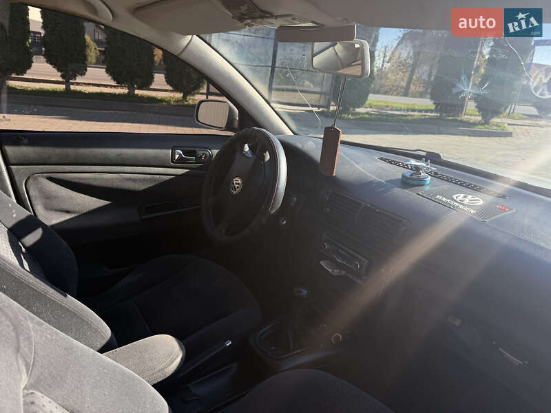 Универсал Volkswagen Passat 2000 в Ивано-Франковске