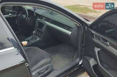 Універсал Volkswagen Passat 2015 в  фото 5 Універсал Volkswagen Passat 2015 в