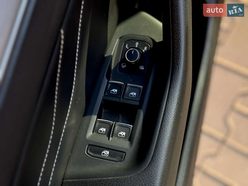 Универсал Volkswagen Passat 2019 в Ужгороде фото 26 Универсал Volkswagen Passat 2019 в Ужгороде