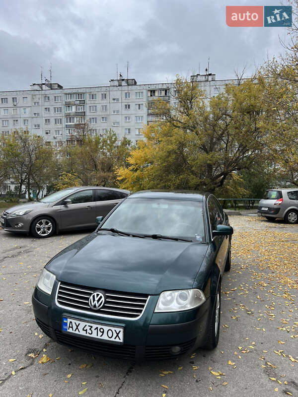 Седан Volkswagen Passat 2001 в Харкові