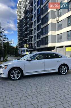 Седан Volkswagen Passat 2014 в 